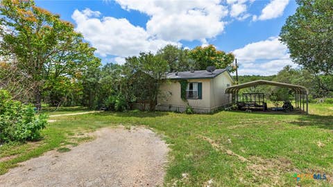 Photo of 164 Oak Cove, San Marcos, TX 78666 (MLS # 617083)