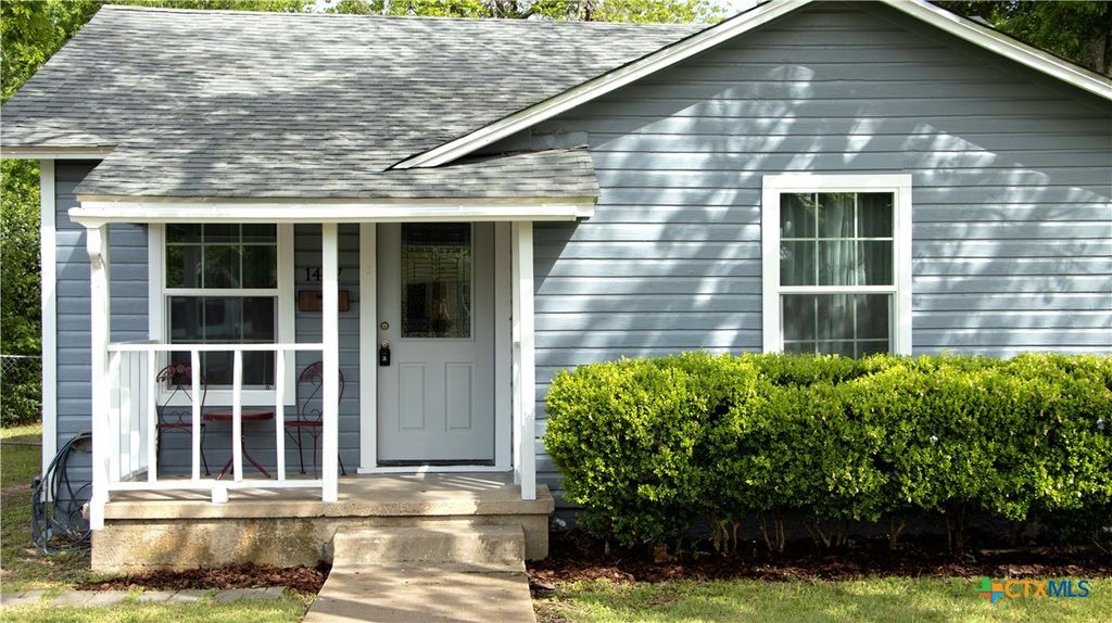 Photo of 1407 S 7th Street, Temple, TX 76504 (MLS # 610348)