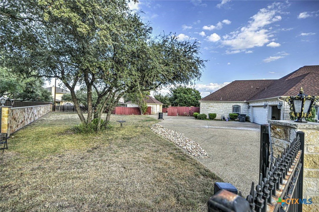 5602 Creekwood Court