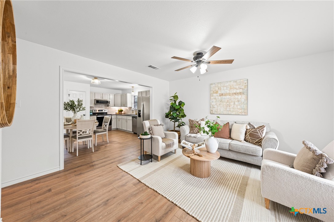 34 Golden Poppy Loop