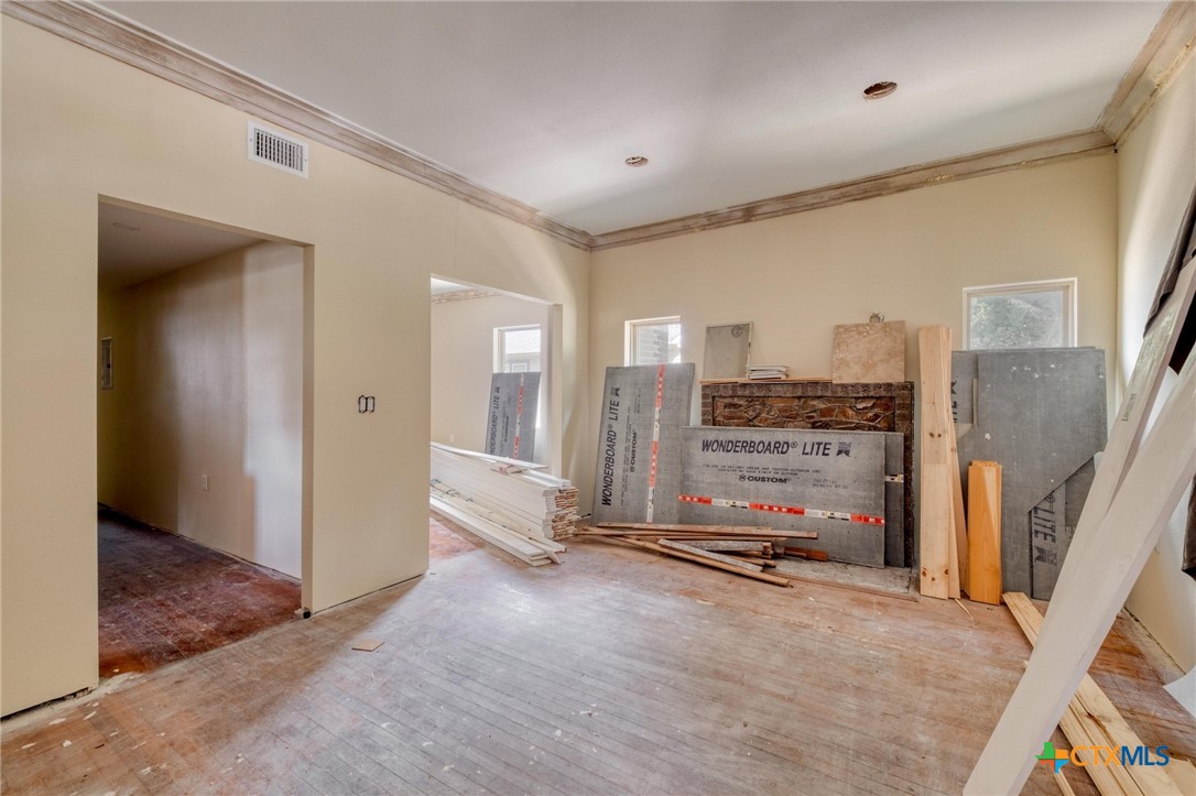 116 S Cypress Avenue