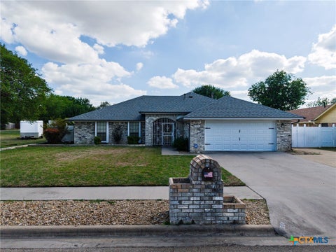 Photo of 3204 Pebble Drive, Killeen, TX 76542 (MLS # 616366)