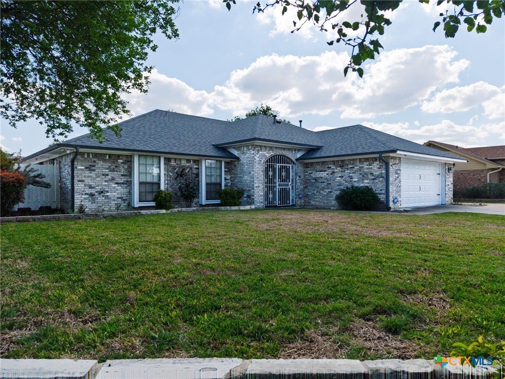 Photo of 3204 Pebble Drive, Killeen, TX 76542 (MLS # 616366)
