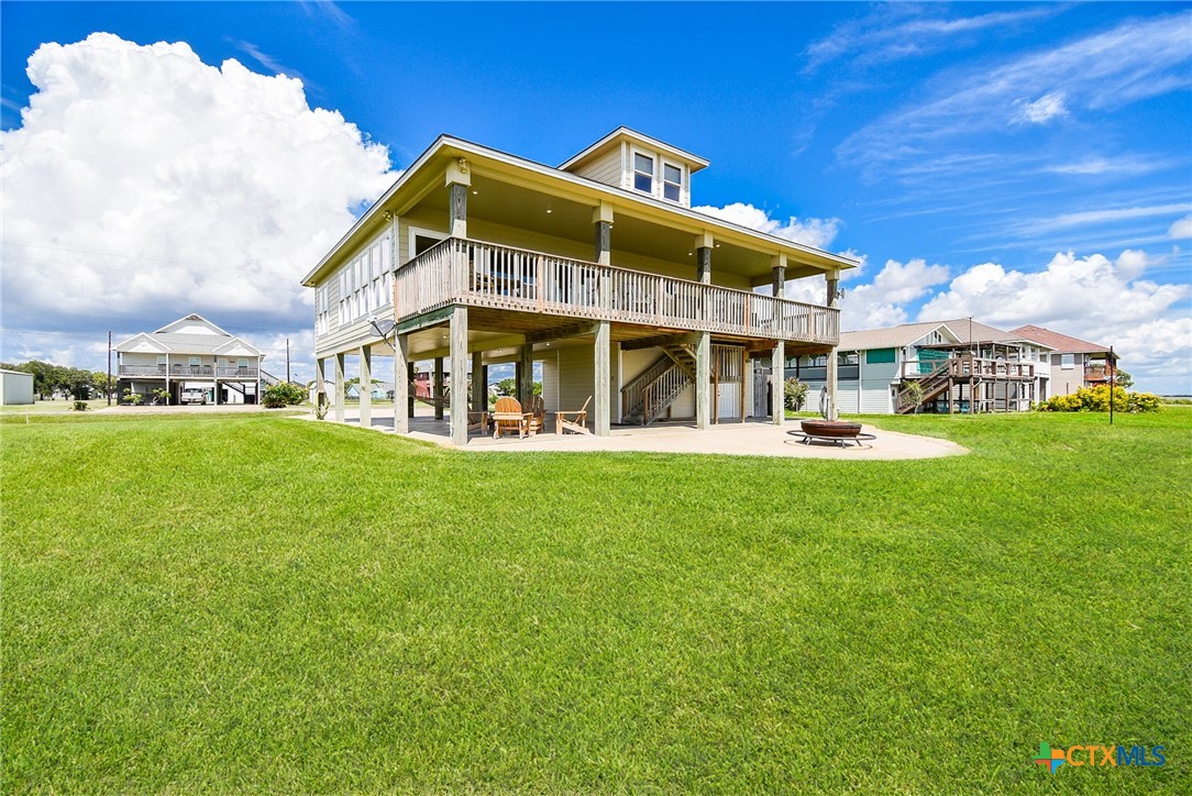 1588 W Bayshore Drive