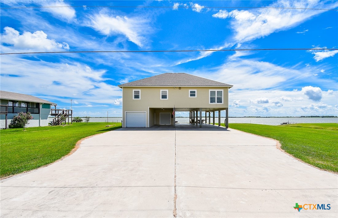 1588 W Bayshore Drive