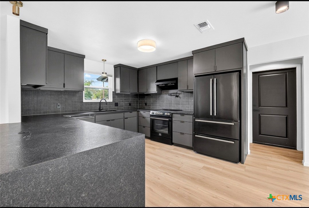 3910 Brooklawn Drive