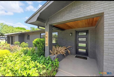 Featured picture for the property 611922