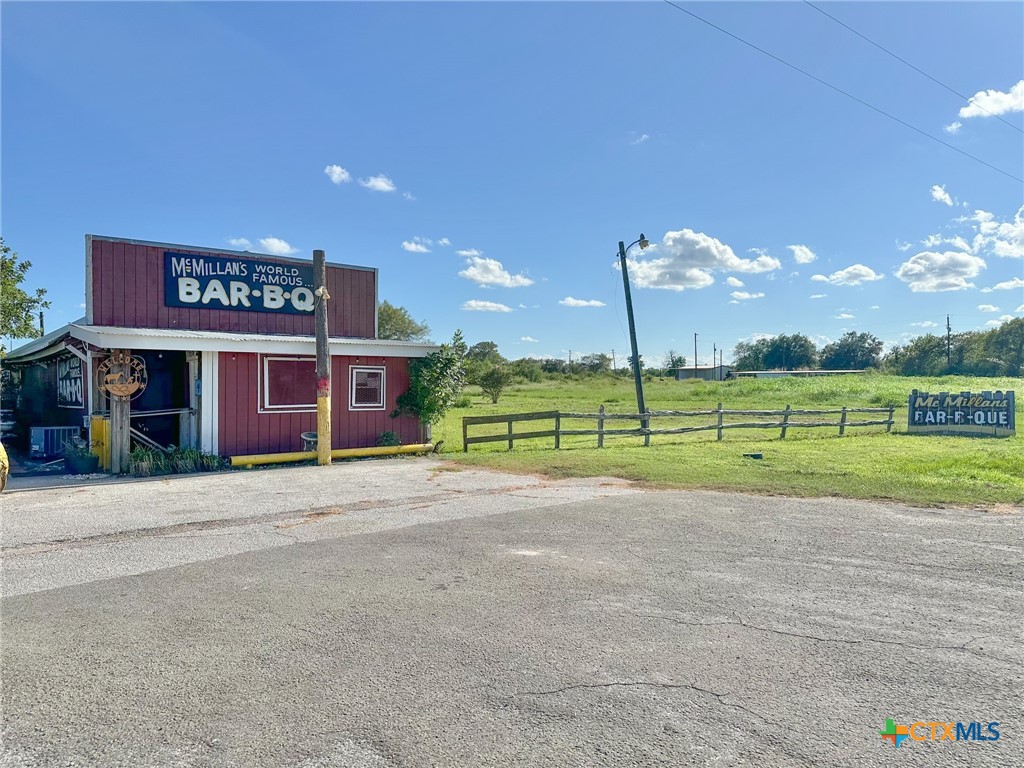 9913 US HWY 59N