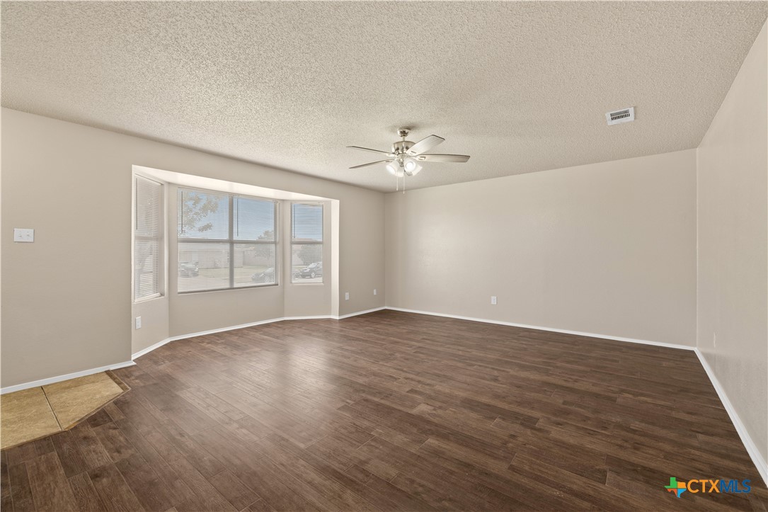 4401 Stallion Drive