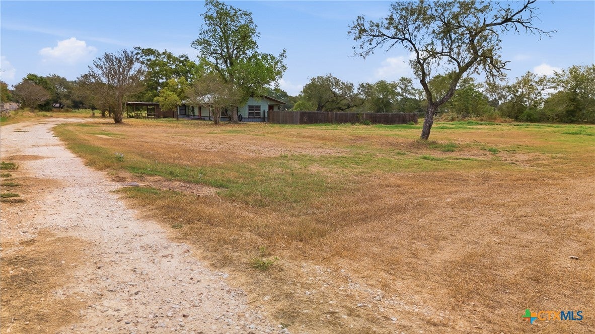 2030 Dreyer Lane