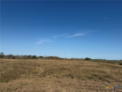 9-16 & 32 Saint Louis Avenue Port Lavaca TX 77979