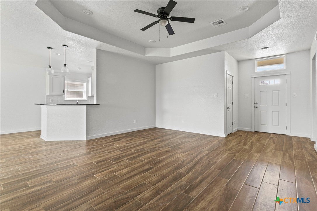1414 Sideoats Lane