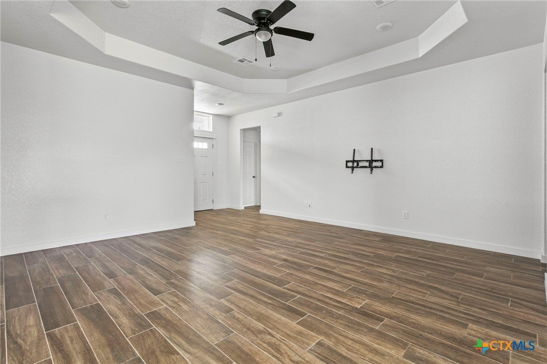 1414 Sideoats Lane