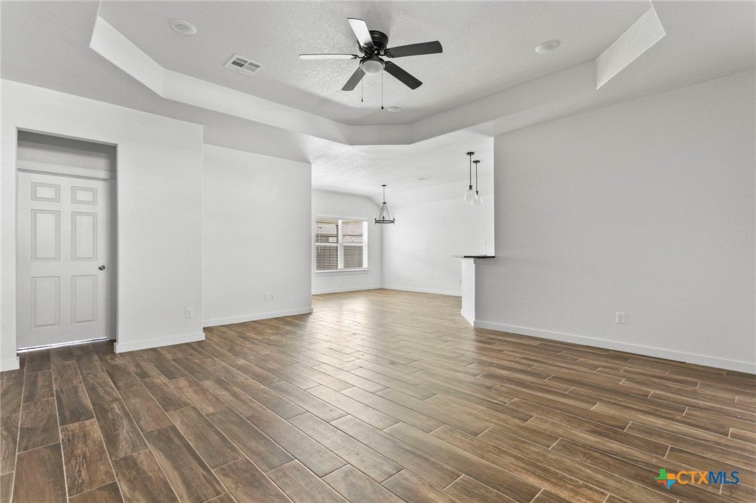 1414 Sideoats Lane