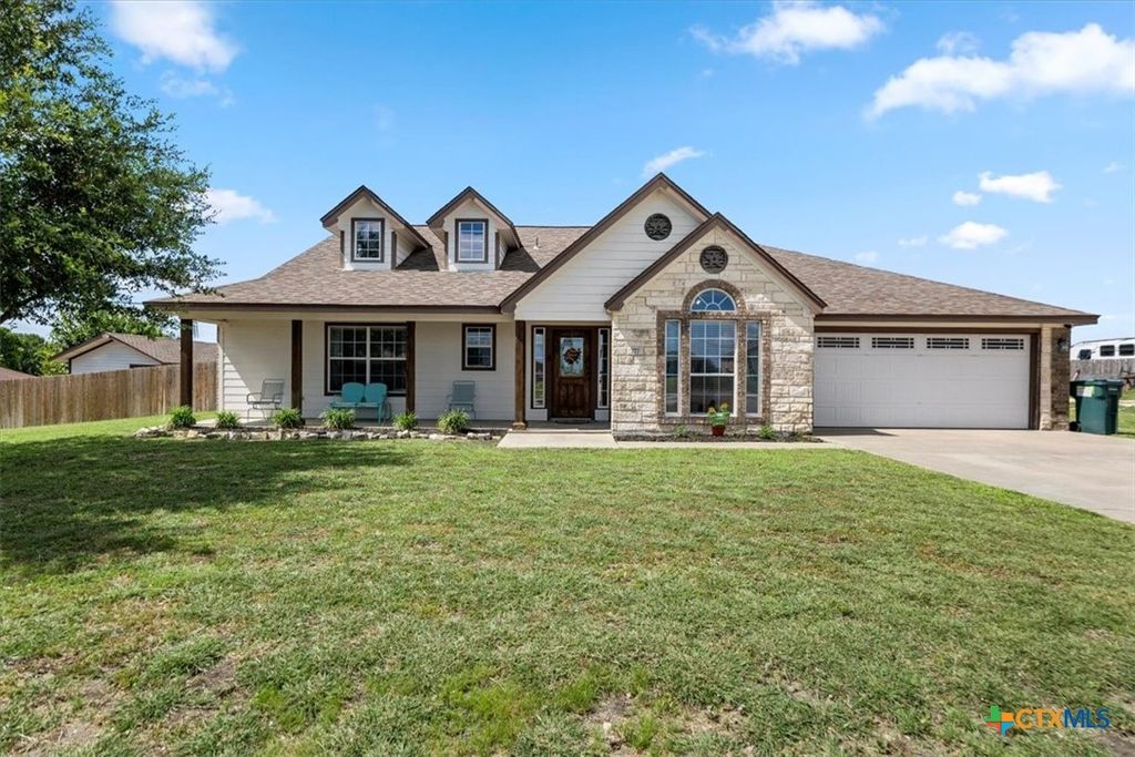 Photo of 777 Thomas Street, Copperas Cove, TX 76522 (MLS # 616565)