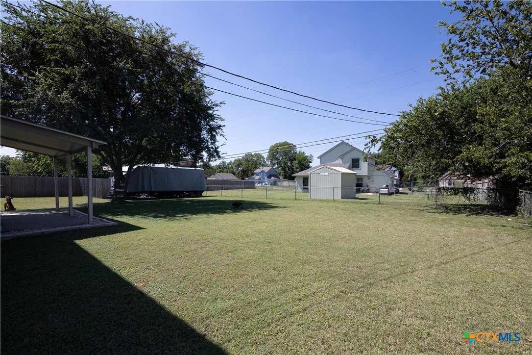 2201 Lazy Ridge Drive