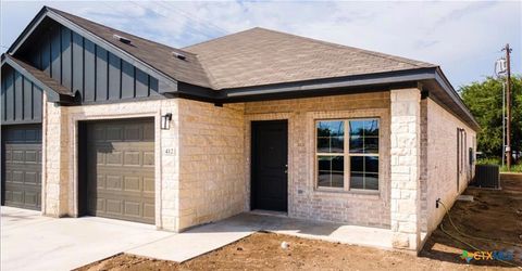 Photo of 412 W Avenue C, Copperas Cove, TX 76522 (MLS # 612578)