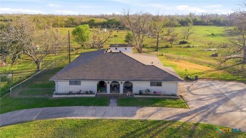 Photo of 911 W Constitution Street, Victoria, TX 77901 (MLS # 607193)