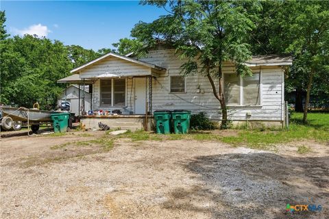 Photo of 2003 Terral Court, Cameron, TX 76520 (MLS # 611826)