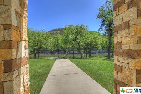 A home in New Braunfels