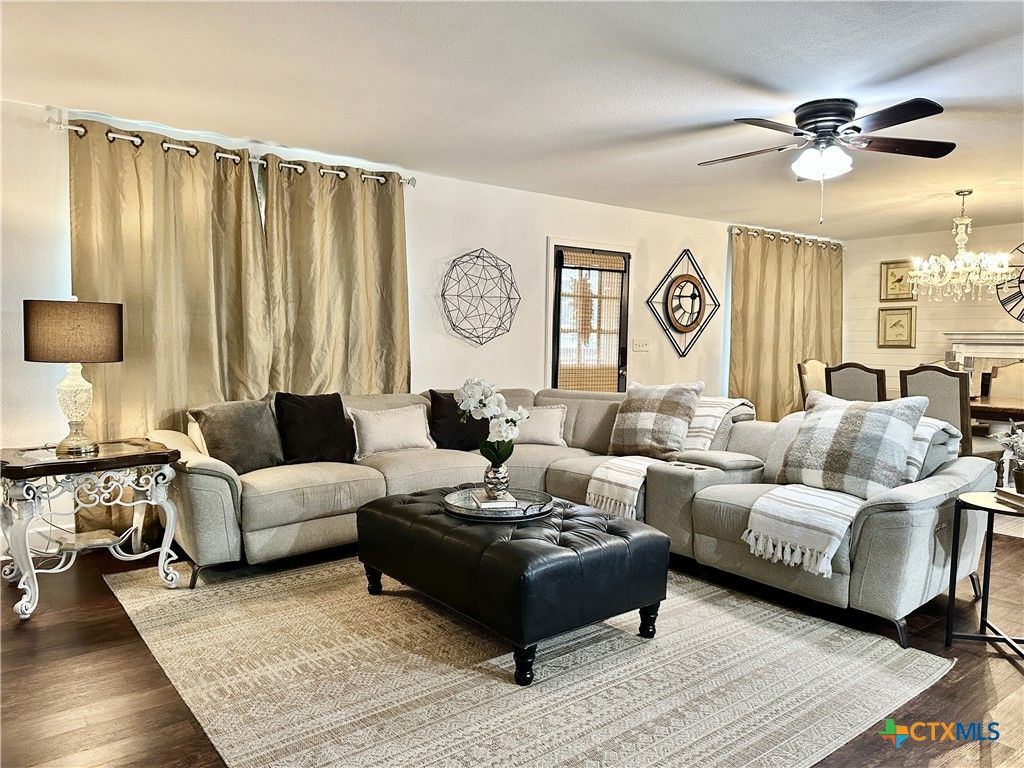 Photo of 890 E Highway 21, Bastrop, TX 78602 (MLS # 611217)