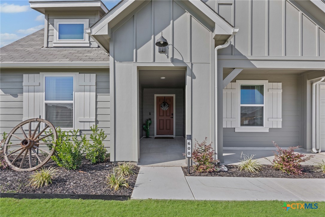 600 Davis Mountain Drive