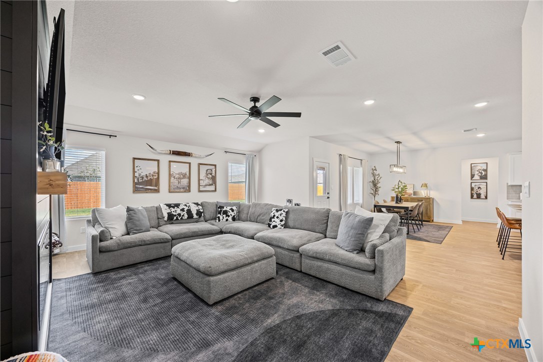 600 Davis Mountain Drive