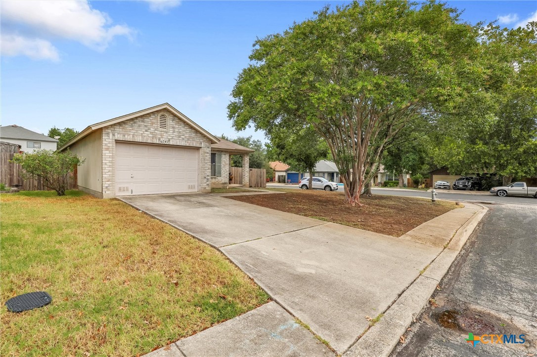 6747 Sunlit Pass Drive