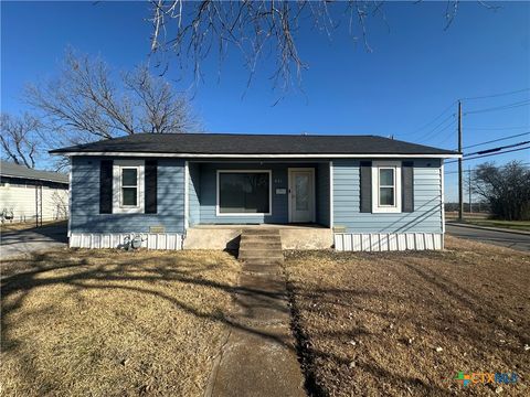 Photo of 421 S 32nd Street, Temple, TX 76501 (MLS # 604513)