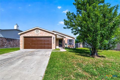 Photo of 3002 Blackburn Drive, Killeen, TX 76543 (MLS # 618059)