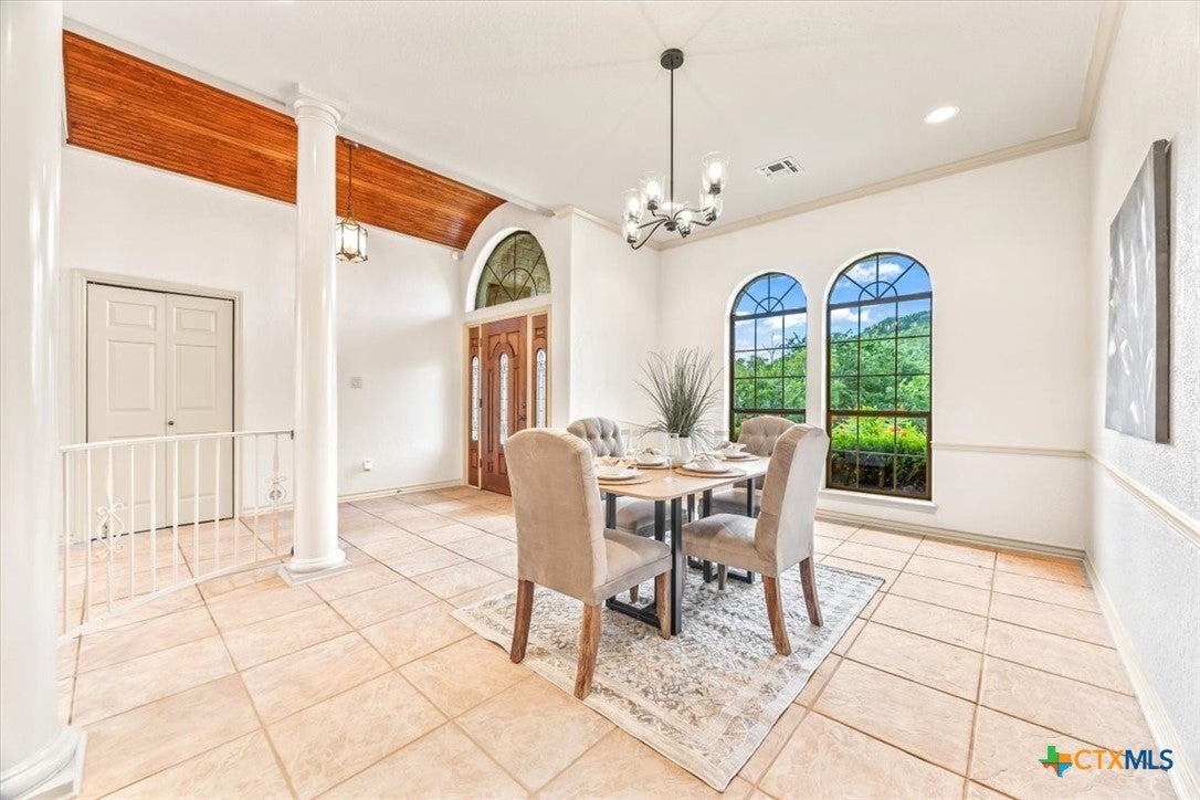 111 & 113 White Tail Drive