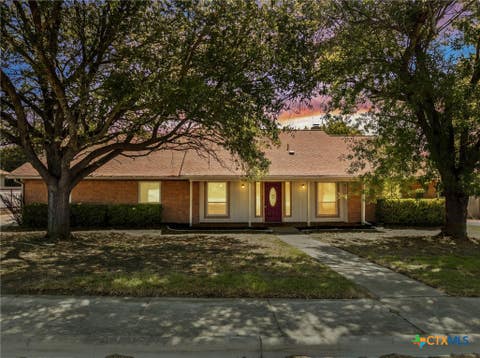 Photo of 1505 Hawk Trail, Copperas Cove, TX 76522 (MLS # 621500)