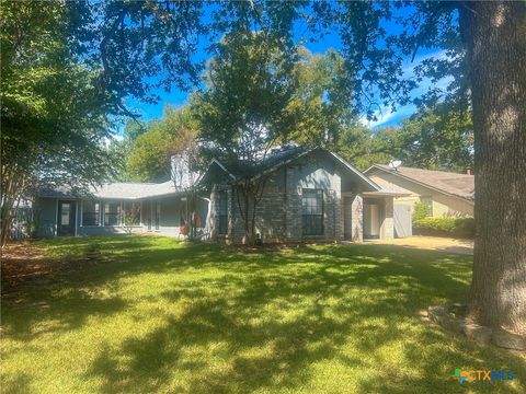 1904 N Harding Avenue Cameron TX 76520