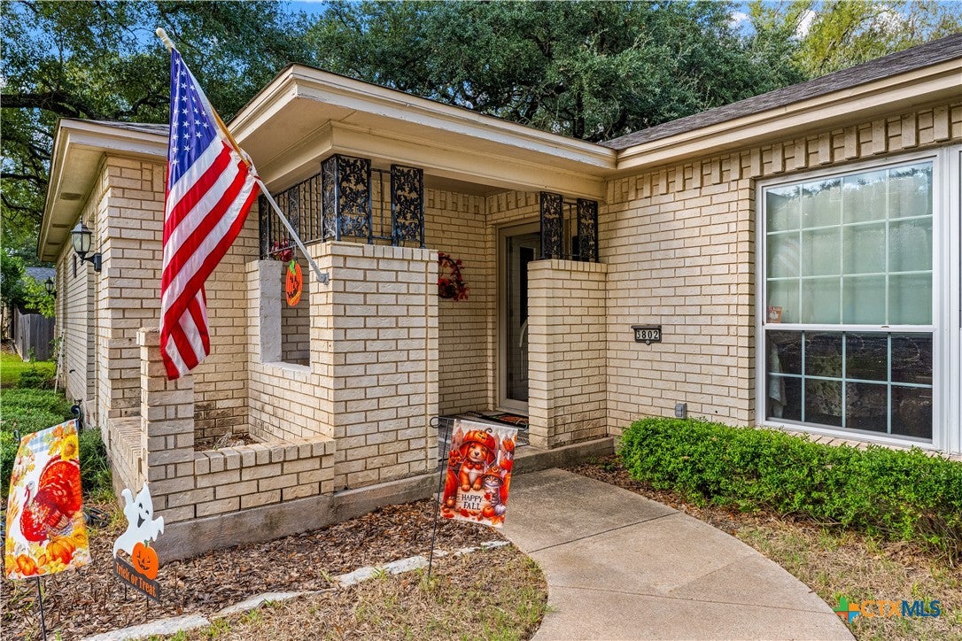 3802 Wendy Oaks Drive