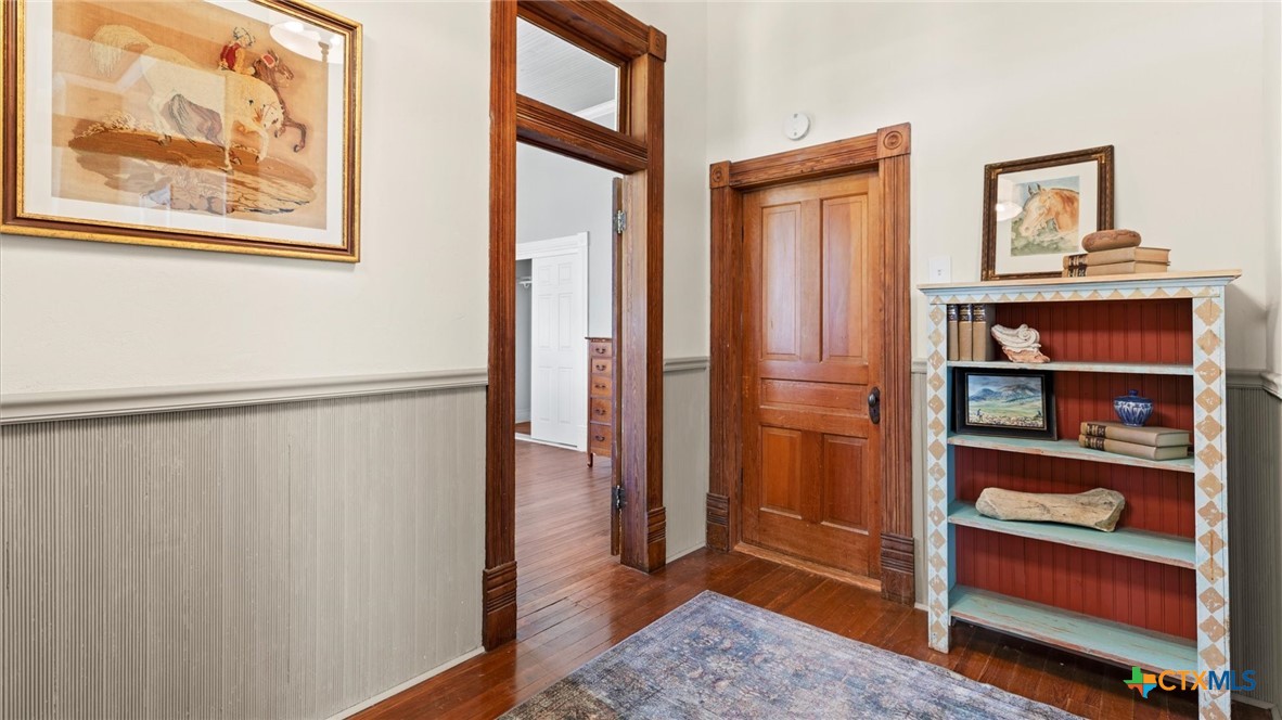 7772 E US Highway 90