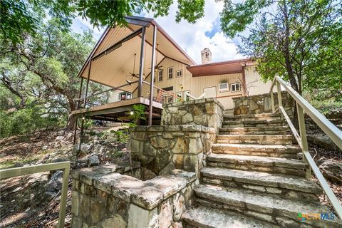 A home in Leakey