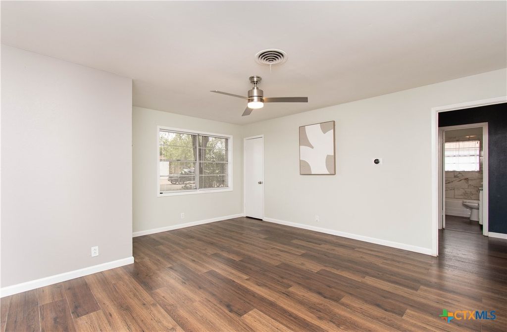 Photo of 3005 Glenwood Drive, Temple, TX 76502 (MLS # 611039)