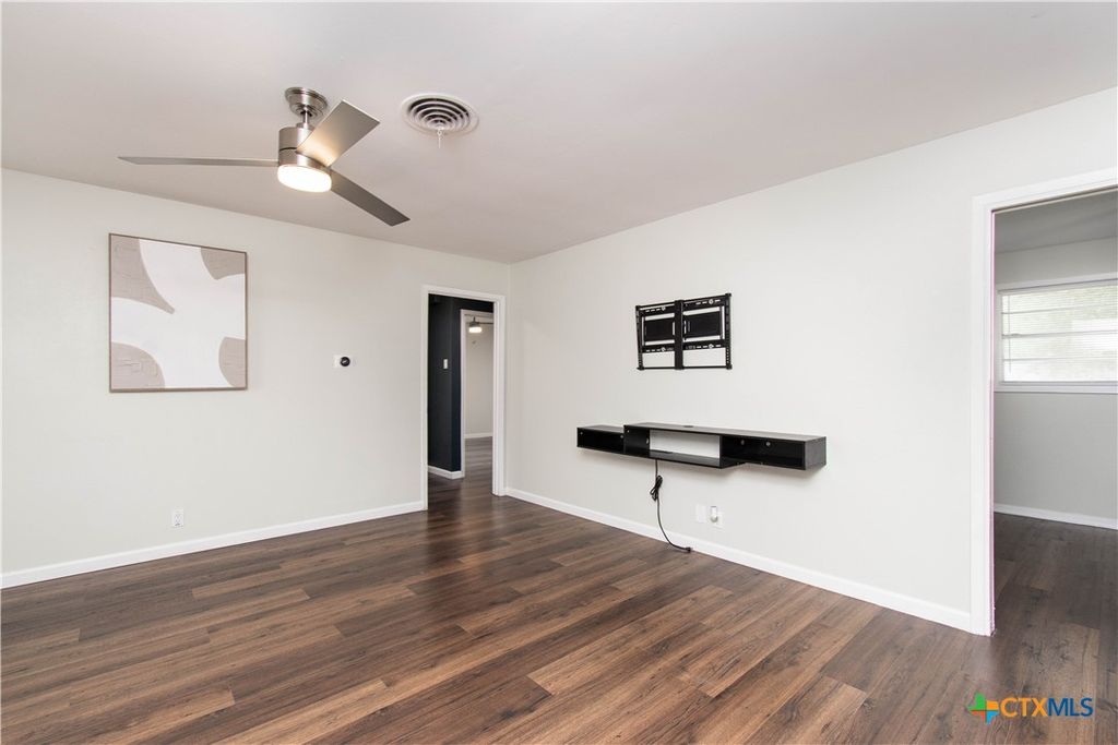 Photo of 3005 Glenwood Drive, Temple, TX 76502 (MLS # 611039)