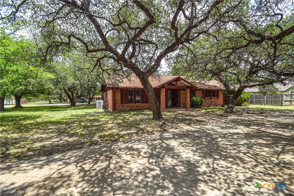 Photo of 4300 Tahuaya Drive, Harker Heights, TX 76548 (MLS # 616368)