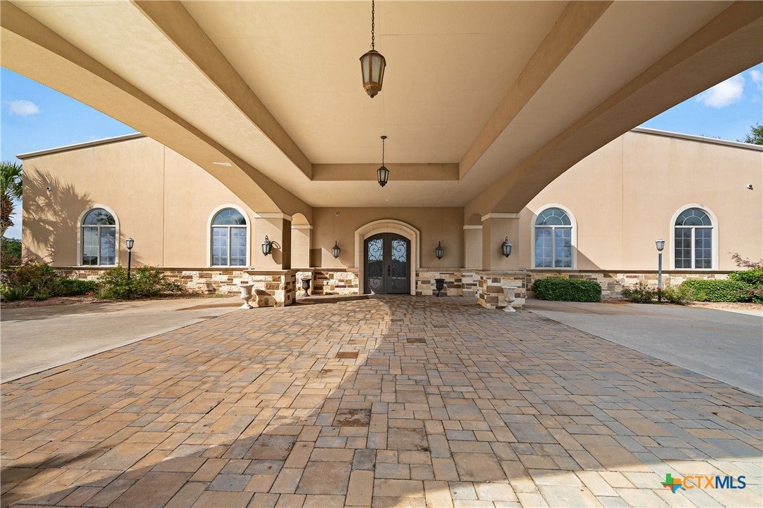 12116 Nursery Drive