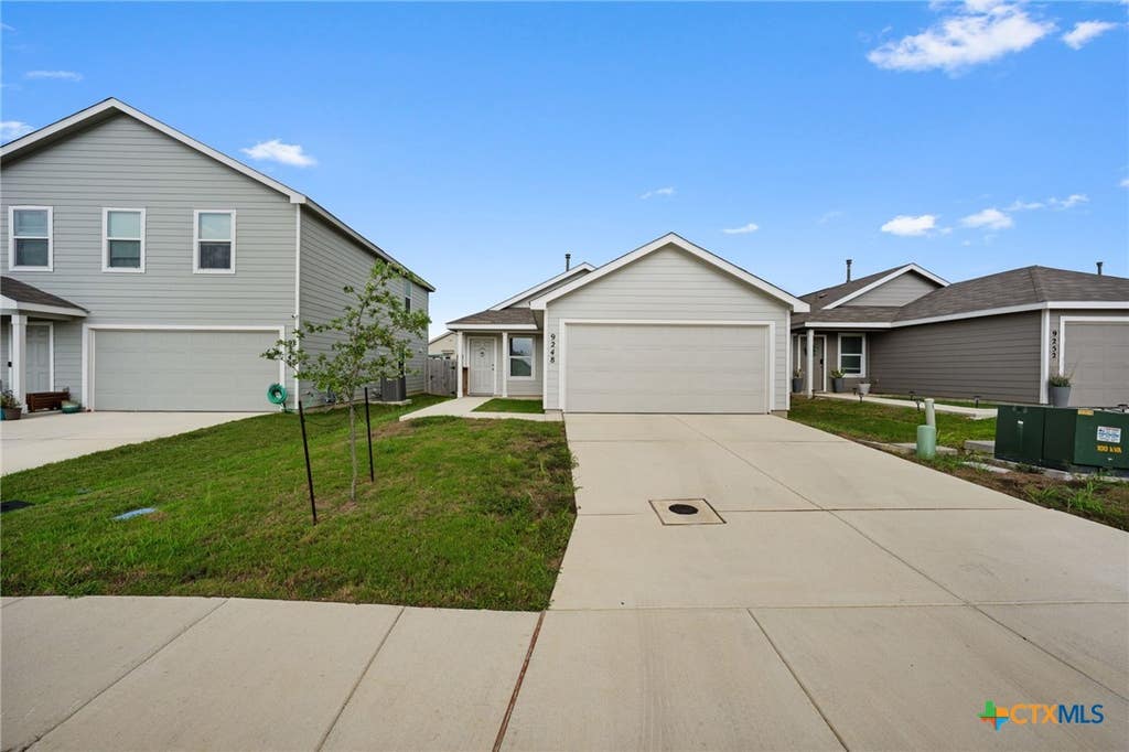 Photo of 9248 James Bowie, Seguin, TX 78155 (MLS # 616639)