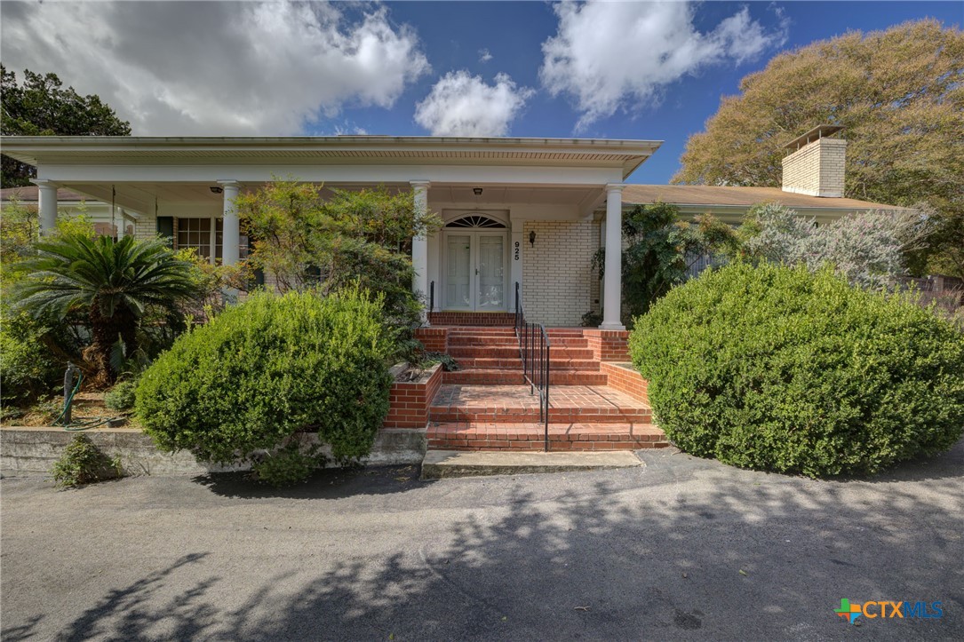 New Braunfels, Texas 78130, United States, 5 Bedrooms Bedrooms, ,4 BathroomsBathrooms,Residential,Pending,35254