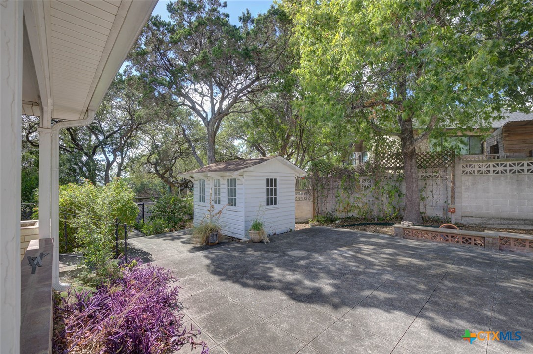 New Braunfels, Texas 78130, United States, 5 Bedrooms Bedrooms, ,4 BathroomsBathrooms,Residential,Pending,35254