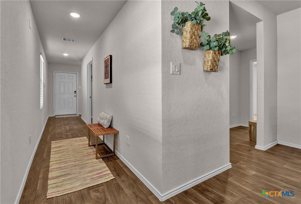 Photo of 101 Calgary Lane, San Marcos, TX 78666 (MLS # 582088)