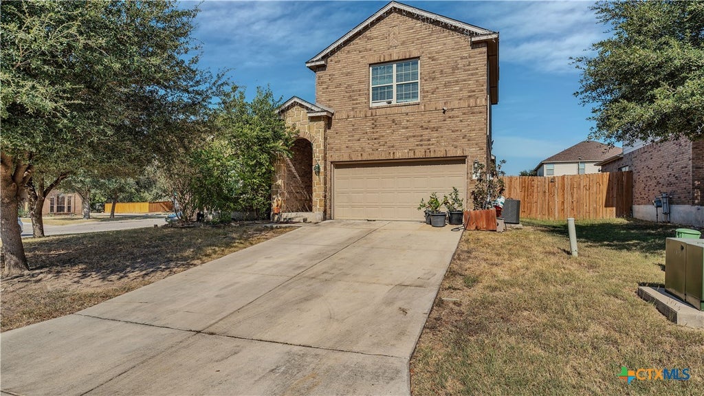 Photo of 1944 Eastern Finch, New Braunfels, TX 78130 (MLS # 623218)