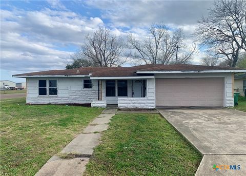 3607 Avondale Street Victoria TX 77901
