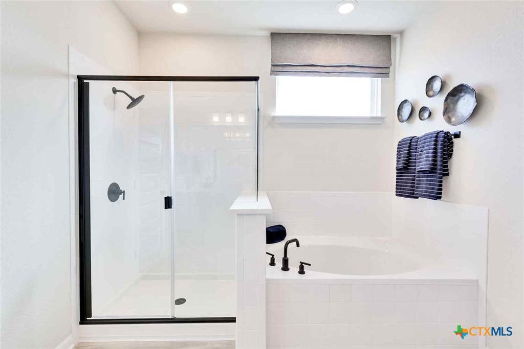 Photo of 10905 Mystic Timber Drive, Austin, TX 78754 (MLS # 623145)