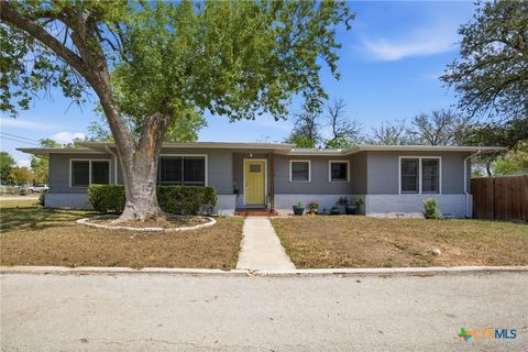 Photo of 1225 N Unicorn Avenue, New Braunfels, TX 78130 (MLS # 609157)