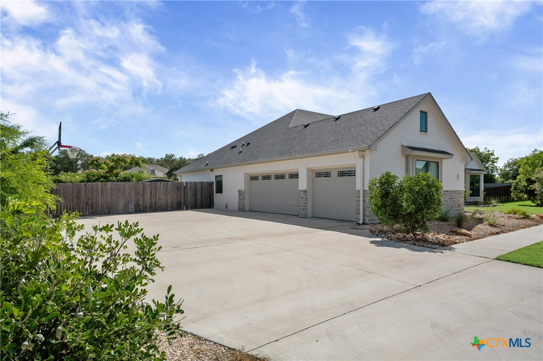 5779 Watusi Drive