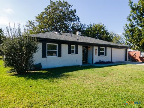 Photo of 904 Randa Street, Copperas Cove, TX 76522 (MLS # 596784)